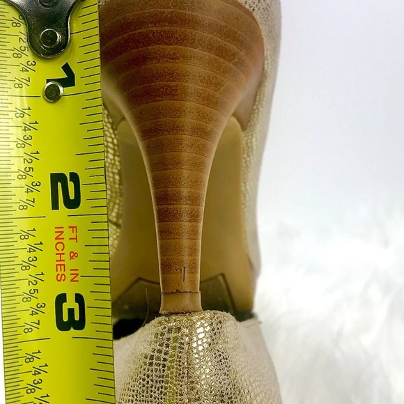 BANDOLINO Myhah Gold Metallic Peep Toe Heels, Sz 6 - Picture 6 of 8